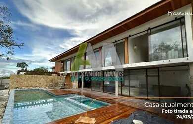 Imagem: A casa em condomínio possui 5 Dormitórios, 5 Banheiros, 5