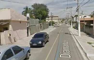 Imagem: A casa possui 1 Dormitório, 1 Banheiro e está localizado