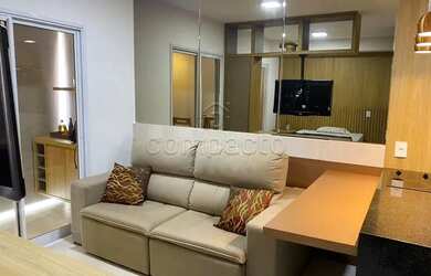 Imagem: O apartamento possui 1 Dormitório, 1 Banheiro, 1 Vaga na garagem