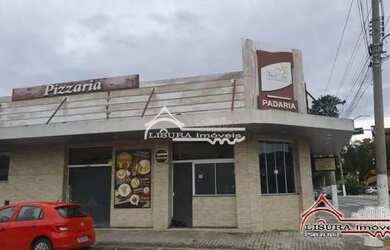 Imagem: O depósito possui 2 Vagas na garagem, 350m² de Área e está