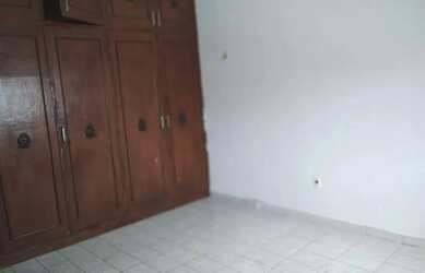 Imagem 8: Casa com 4 quartos em Parque 10 de Novembro - Aceita Apartamento