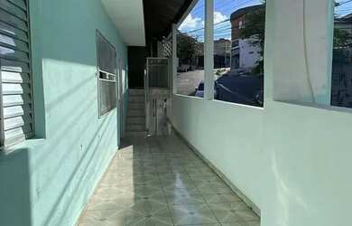 Imagem: A casa possui 1 Dormitório, 2 Banheiros, 1 Vaga na garagem