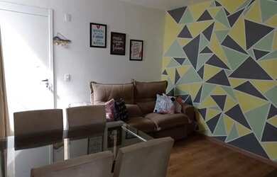 Imagem: O apartamento possui 2 Dormitórios, 1 Banheiro, 1 Vaga na garagem