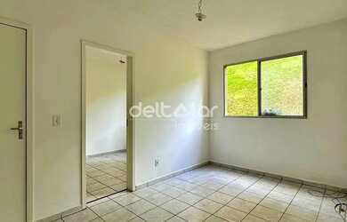 Imagem: O apartamento possui 3 Dormitórios, 1 Banheiro, 1 Vaga na garagem