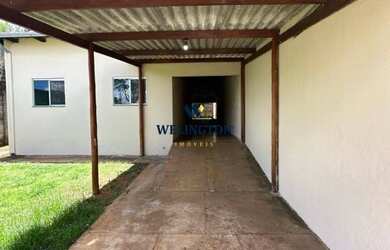 Imagem: A casa possui 3 Dormitórios, 1 Banheiro, 3 Vagas na garagem