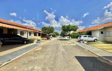 Imagem 2: Casa com 2 quartos a venda em condomínio fechado