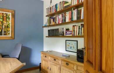 Imagem 14: Abaixo do valor - Casa em Estilo Toscano no Residencial 4 - Com vista para Mata Preservada