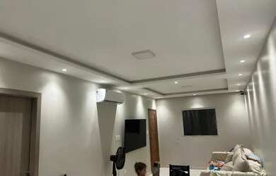 Imagem: A casa em condomínio possui 2 Dormitórios, 2 Banheiros, 1