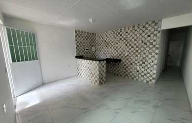 Imagem: A casa possui 2 Dormitórios, 2 Banheiros, 50m² de Área e