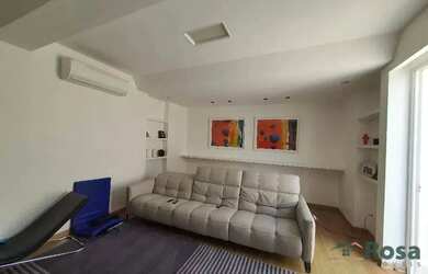 Imagem: A casa possui 3 Dormitórios, 5 Banheiros, 2 Vagas na garagem