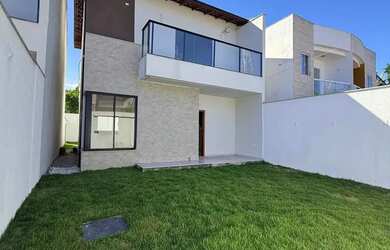 Imagem: A casa possui 3 Dormitórios, 3 Banheiros, 3 Vagas na garagem