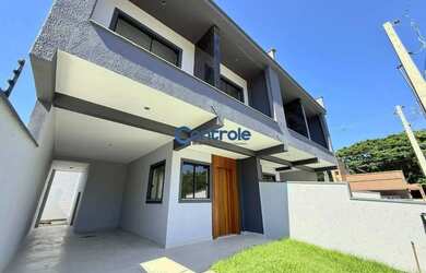 Imagem: A casa possui 3 Dormitórios, 3 Banheiros, 1 Vaga na garagem