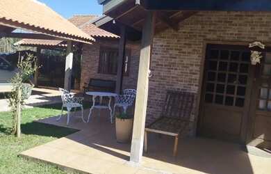 Imagem: A fazenda possui 200m² de Área e está localizado em Contenda