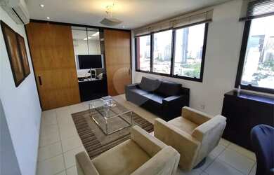 Imagem: O depósito possui 4 Vagas na garagem, 120m² de Área e Imóvel