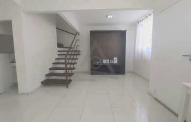 Imagem: A casa em condomínio possui 3 Dormitórios, 3 Banheiros, 2