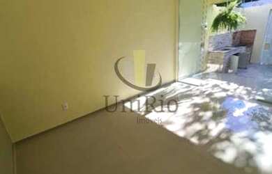 Imagem: A casa em condomínio possui 4 Dormitórios, 4 Banheiros, 2