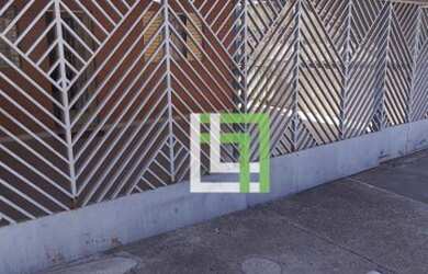 Imagem: A casa possui 2 Dormitórios, 1 Banheiro, 3 Vagas na garagem