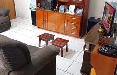 Imagem 4: Apartamento muito bem localizado, no miolo de Cascadura