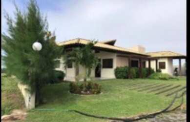 Imagem: A casa possui 5 Dormitórios, 5 Banheiros, 5 Vagas na garagem