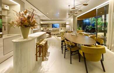 Imagem: O apartamento possui 4 Dormitórios, 5 Banheiros, 4 Vagas na