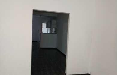 Imagem 6: Aluga-se uma casa. Varanda, 1 Banheiroe2 Dormitórios