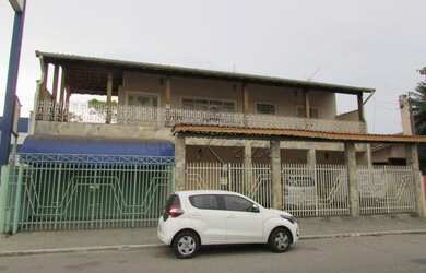 Imagem: O apartamento possui 5 Dormitórios, 2 Banheiros, 3 Vagas na