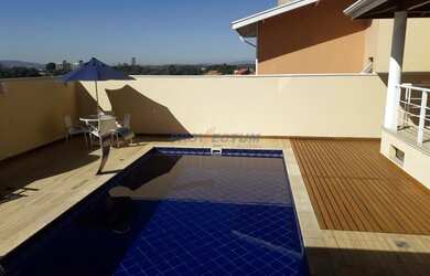 Imagem: A casa em condomínio possui 4 Dormitórios, 5 Banheiros, 4