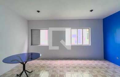 Imagem: O apartamento possui 1 Dormitório, 1 Banheiro, 1 Vaga na garagem