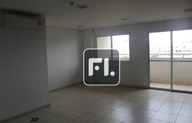 Imagem: O depósito possui 1 Vaga na garagem, 45m² de Área e está