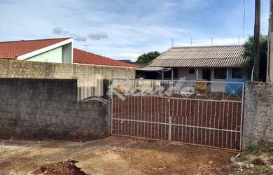 Imagem: A casa possui 1 Dormitório, 1 Banheiro, 60m² de Área e está