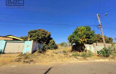 Imagem: O terreno possui 375m² de Área e está localizado em Parque