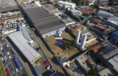 Imagem: O depósito possui 4.928m² de Área, Imóvel novo e está