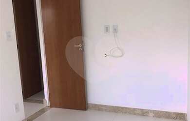 Imagem 3: 2/4 totalmente reformado, tudo novo, sala, cozinha, banheiro