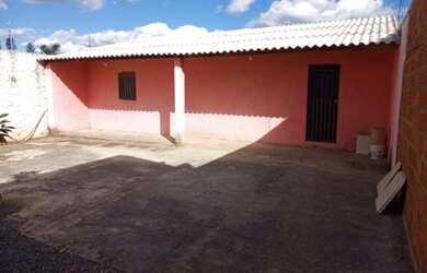 Imagem 1: Casa com terreno. Varanda, 5 Vagas na garageme1 Dormitório