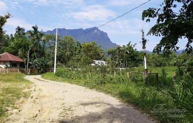 Imagem 4: Excelente Terreno medindo 382,13m² localizado no Porto de Cima por R$85...