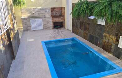 Imagem: A casa em condomínio possui 4 Dormitórios, 3 Banheiros, 150m²