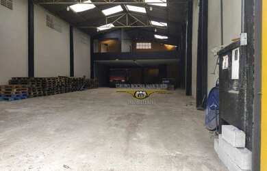 Imagem: O depósito possui 430m² de Área e está localizado em Jardim