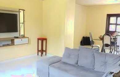 Imagem: A casa em condomínio possui 5 Dormitórios, 3 Banheiros, 3