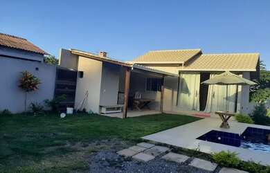 Imagem: A casa está localizado em Ponta da Fruta, Vila Velha para temporada