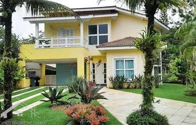 Imagem: A casa em condomínio possui 3 Dormitórios, 4 Banheiros, 2