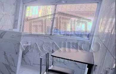 Imagem: O apartamento possui 1 Dormitório, 1 Banheiro, 1 Vaga na garagem