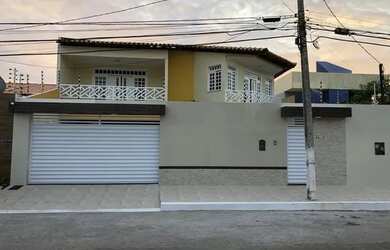 Imagem: A casa possui 5 Dormitórios, 5 Banheiros, 2 Vagas na garagem