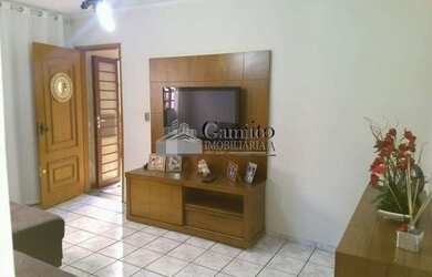 Imagem: O apartamento possui 3 Dormitórios, 1 Banheiro, 2 Vagas na