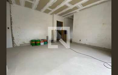 Imagem: O apartamento possui 2 Dormitórios, 2 Banheiros, 2 Vagas na