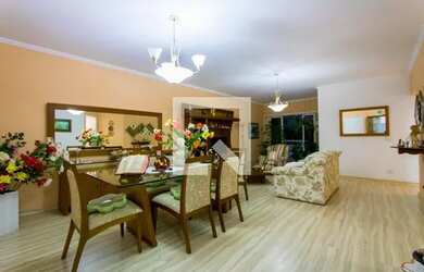 Imagem: O apartamento possui 3 Dormitórios, 3 Banheiros, 2 Vagas na