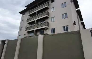 Imagem: O apartamento possui 3 Dormitórios, 1 Banheiro, 1 Vaga na garagem