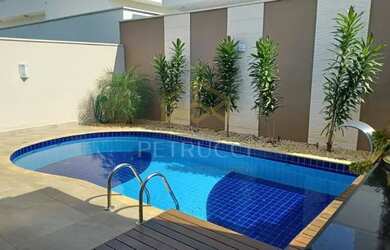 Imagem: A casa em condomínio possui 3 Dormitórios, 5 Banheiros, 4