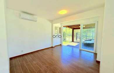 Imagem 9: Casa com piscina e 03 dormitórios sendo 02 suítes à venda na Praia...