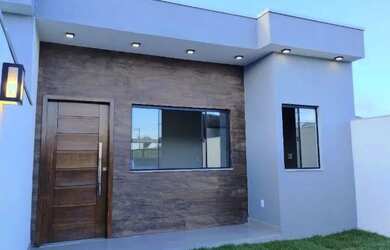 Imagem: A casa possui 2 Dormitórios, 2 Banheiros, 1 Vaga na garagem