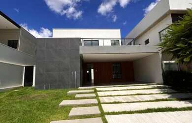 Imagem: A casa em condomínio possui 4 Dormitórios, 1 Banheiro, 230m²